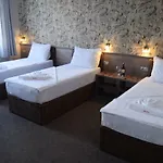Moskva 酒店 巴尼西卢卡