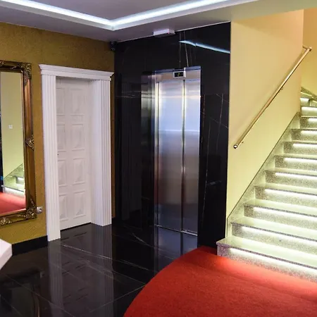 Moskva Hotel