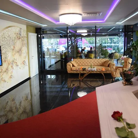 Moskva Hotel 4*