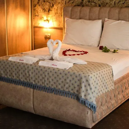 Moskva Hotel 4*