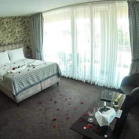 Moskva Hotel 4*